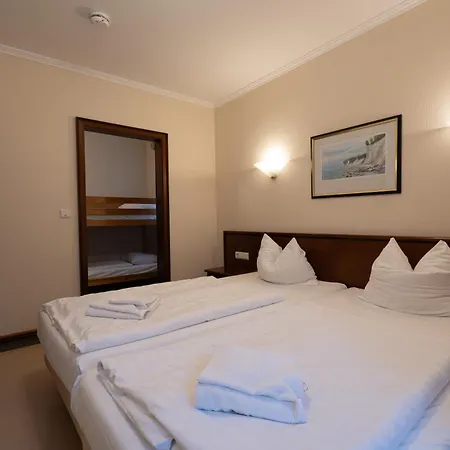 아파트 Strandnahe Duenenpark 27, Binz, Id 427